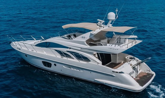 White Pearl Azimut 55ft | AED1200/Hour